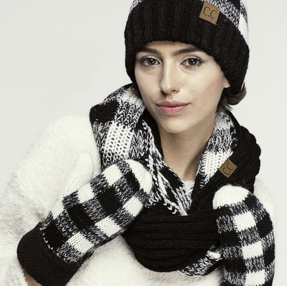 C.C. buffalo check print infinity scarf - Picture 4 of 4